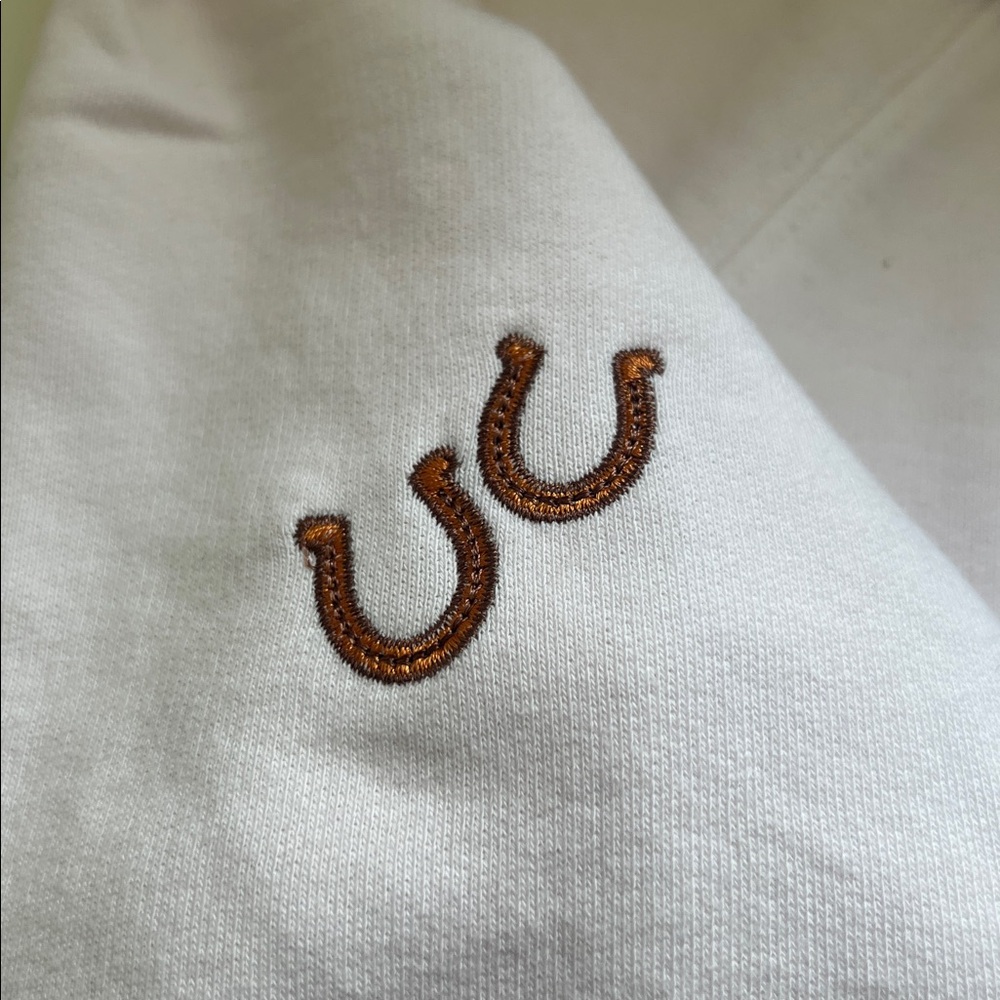 Embroidered lucky sweatshirt - Picture 5 of 13